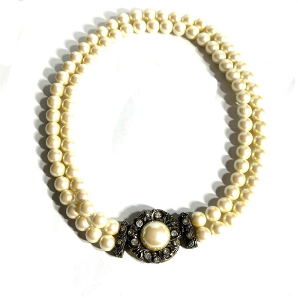 Vintage Dauplaise Faux Pearl Double Strand Necklace Elaborate Clasp Old Money - Picture 3 of 11